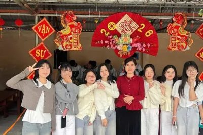 RỘN RÀNG HỘI CHỢ XUÂN BÍNH NGỌ 2026 – XUÂN VỀ TRÊN MÁI TRƯỜNG THPT QUANG TRUNG